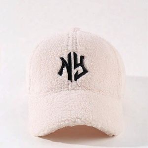Women’s Baseball Hat NY logo